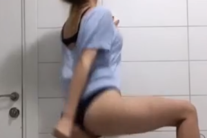 İstanbullu Azgın Dansçı Nuray İfşa (Bol Videolu)
