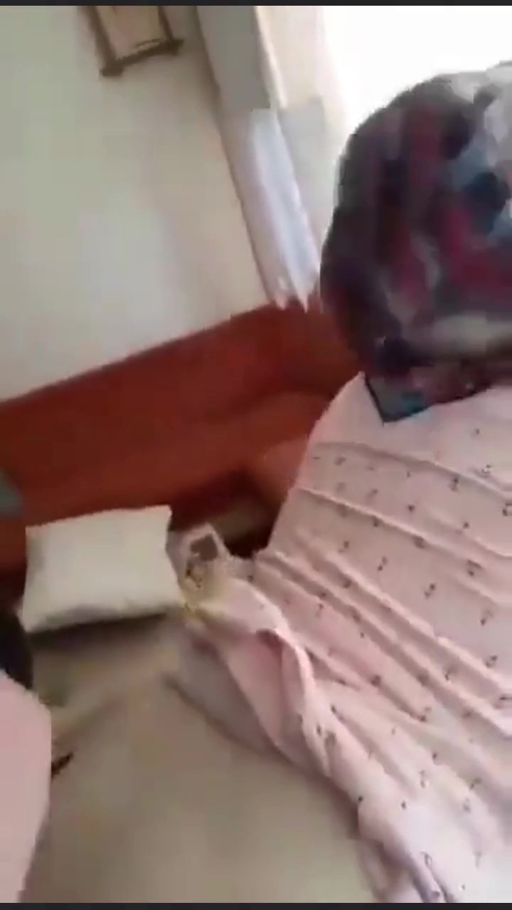 Türbanlı Komşu Kızını Eve Atmış Fena S*kiyor