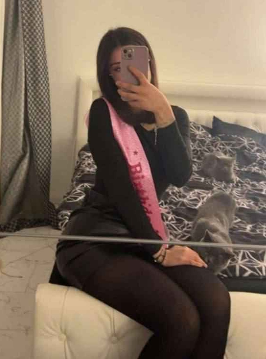 Y*rak Bağımlısı Anonim Üniversiteli (Sakın Kaçırma)